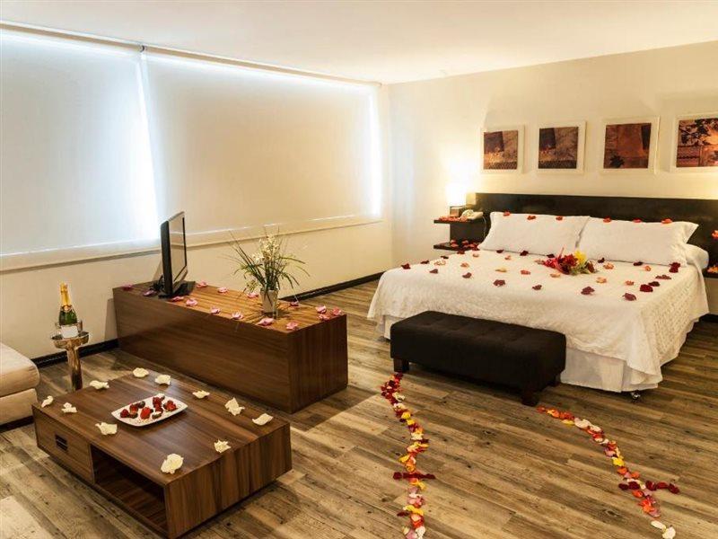 Hotel Bogota Virrey Eksteriør bilde