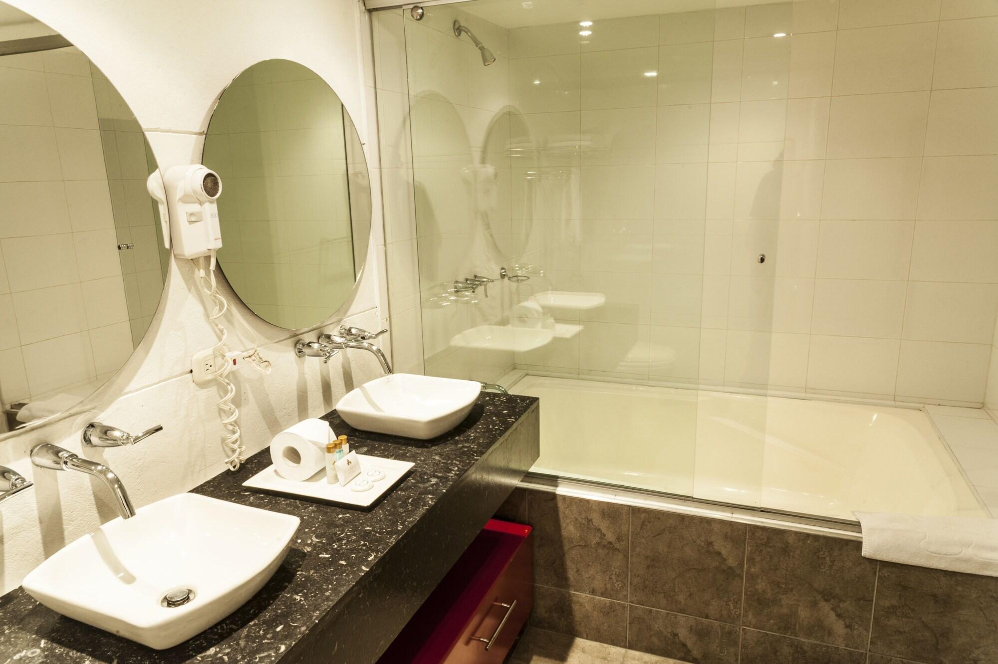 Hotel Bogota Virrey Eksteriør bilde
