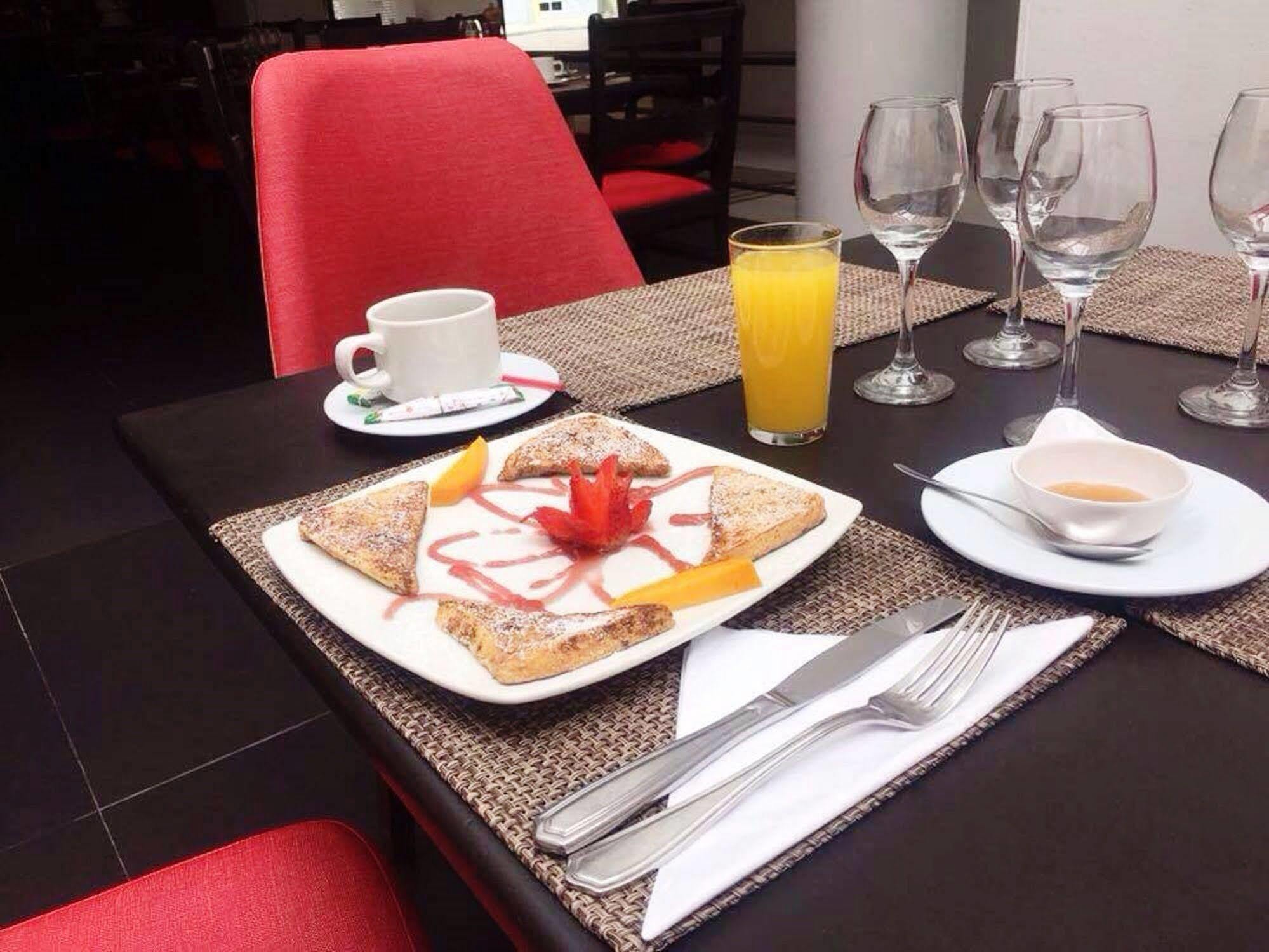 Hotel Bogota Virrey Eksteriør bilde
